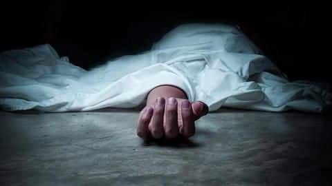 उत्तर प्रदेश: प्रयागराज में जहरीली शराब के सेवन से छह लोगों की मौत, 15 अन्य बीमार उत्तर प्रदेश: प्रयागराज में जहरीली शराब के सेवन से छह लोगों की मौत, 15 अन्य बीमार