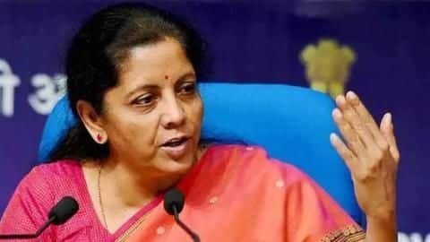वित्त मंत्री सीतारमण ने कहा- मार्च तक बिक जाएंगी कर्ज में डूबी ये दो सरकारी कंपनियां वित्त मंत्री सीतारमण ने कहा- मार्च तक बिक जाएंगी कर्ज में डूबी ये दो सरकारी कंपनियां