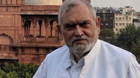 'भड़काऊ' पोस्ट के लिए दिल्ली अल्पसंख्यक आयोग के अध्यक्ष पर देशद्रोह का मामला दर्ज 'भड़काऊ' पोस्ट के लिए दिल्ली अल्पसंख्यक आयोग के अध्यक्ष पर देशद्रोह का मामला दर्ज