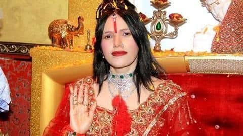 क्या 'बिग बॉस 14' का हिस्सा बनने जा रही हैं राधे मां? मेकर्स ने किया अप्रोच क्या 'बिग बॉस 14' का हिस्सा बनने जा रही हैं राधे मां? मेकर्स ने किया अप्रोच