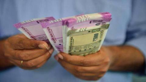 सरकार का फैसला- अगले साल जुलाई तक केंद्रीय कर्मचारियों को नहीं मिलेगा बढ़ा हुआ महंगाई भत्ता सरकार का फैसला- अगले साल जुलाई तक केंद्रीय कर्मचारियों को नहीं मिलेगा बढ़ा हुआ महंगाई भत्ता
