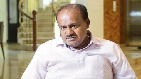 कर्नाटक: कुमारस्वामी की कुर्सी बचेगी या गिरेगी सरकार? शुक्रवार को हो जाएगा फैसला कर्नाटक: कुमारस्वामी की कुर्सी बचेगी या गिरेगी सरकार? शुक्रवार को हो जाएगा फैसला