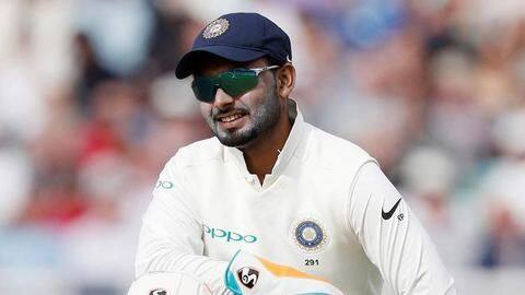 ऋषभ पंत पर गिरेगी गाज? दक्षिण अफ्रीका के खिलाफ रिद्धिमान साहा को खिलाना चाहते हैं कोहली-शास्त्री ऋषभ पंत पर गिरेगी गाज? दक्षिण अफ्रीका के खिलाफ रिद्धिमान साहा को खिलाना चाहते हैं कोहली-शास्त्री