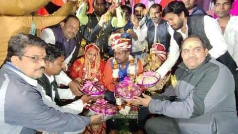 लोगों ने बताया प्याज गिफ्ट करने का कारण लोगों ने बताया प्याज गिफ्ट करने का कारण