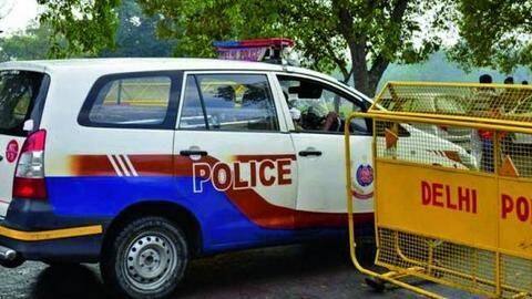 दिल्ली: 'शहर बंद है' कहकर बदमाशों ने लगाया अमेरिकी नागरिक को 90 हजार का चूना दिल्ली: 'शहर बंद है' कहकर बदमाशों ने लगाया अमेरिकी नागरिक को 90 हजार का चूना