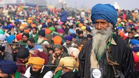 सरकार ने प्रदर्शनकारी किसानों को भेजा प्रस्ताव, MSP पर लिखित आश्वासन की बात कही सरकार ने प्रदर्शनकारी किसानों को भेजा प्रस्ताव, MSP पर लिखित आश्वासन की बात कही