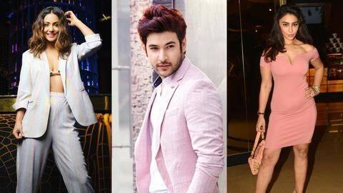 एकता कपूर के 'नागिन 5' के लिए इन सितारों के नाम आए सामने एकता कपूर के 'नागिन 5' के लिए इन सितारों के नाम आए सामने