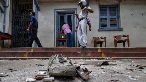 थम नहीं रही बंगाल में हिंसा, पेड़ से लटकी मिलीं भाजपा और RSS कार्यकर्ताओं की लाशें थम नहीं रही बंगाल में हिंसा, पेड़ से लटकी मिलीं भाजपा और RSS कार्यकर्ताओं की लाशें