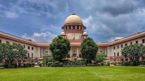 जम्मू-कश्मीर: अनुच्छेद 370 पर राष्ट्रपति के आदेश को सुप्रीम कोर्ट में चुनौती जम्मू-कश्मीर: अनुच्छेद 370 पर राष्ट्रपति के आदेश को सुप्रीम कोर्ट में चुनौती