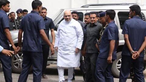 अमित शाह ने NSG सुरक्षा लेने से किया इनकार, जारी रखेंगे CRPF की जेड-प्लस सुरक्षा अमित शाह ने NSG सुरक्षा लेने से किया इनकार, जारी रखेंगे CRPF की जेड-प्लस सुरक्षा