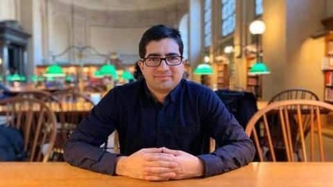 कश्मीर के चर्चित IAS शाह फैसल का इस्तीफा, राजनीतिक पारी की कर सकते हैं शुरुआत कश्मीर के चर्चित IAS शाह फैसल का इस्तीफा, राजनीतिक पारी की कर सकते हैं शुरुआत