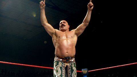 WWE: वास्तविक जीवन की वो घटनाएं जो बताती हैं, कितने शक्तिशाली थे आयरन शेक WWE: वास्तविक जीवन की वो घटनाएं जो बताती हैं, कितने शक्तिशाली थे आयरन शेक