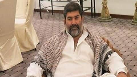 'अब तक छप्पन' और 'रा वन' के एक्शन डायरेक्टर परवेज खान का हार्ट अटैक से निधन 'अब तक छप्पन' और 'रा वन' के एक्शन डायरेक्टर परवेज खान का हार्ट अटैक से निधन