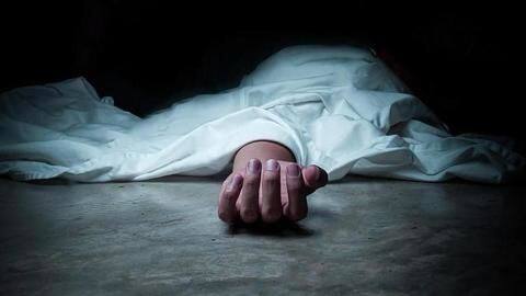 हरियाणा: पति ने दुष्कर्म पीड़िता पत्नी की गला काटकर की हत्या, खुद फंदे से झूला हरियाणा: पति ने दुष्कर्म पीड़िता पत्नी की गला काटकर की हत्या, खुद फंदे से झूला