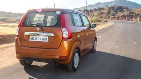 Maruti Suzuki XL5 (Maruti Suzuki XL5) Maruti Suzuki XL5 (Maruti Suzuki XL5)