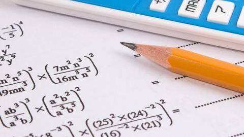CBSE Board Exam 2020: जानें गणित का नया परीक्षा पैटर्न और ऐसे करें परीक्षा की तैयारी CBSE Board Exam 2020: जानें गणित का नया परीक्षा पैटर्न और ऐसे करें परीक्षा की तैयारी