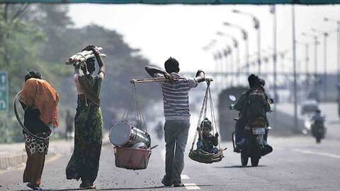 लॉकडाउन: तीन दिन तक पैदल चली 12 वर्षीय बच्ची, घर के नजदीक आकर तोड़ा दम लॉकडाउन: तीन दिन तक पैदल चली 12 वर्षीय बच्ची, घर के नजदीक आकर तोड़ा दम