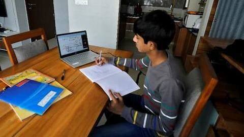 इन टिप्स को अपनाकर बिना ध्यान भटकाए अपनी पढ़ाई पर करें फोकस, मिलेगी सफलता इन टिप्स को अपनाकर बिना ध्यान भटकाए अपनी पढ़ाई पर करें फोकस, मिलेगी सफलता
