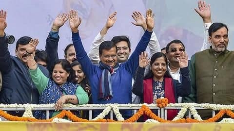 दिल्ली: मंत्रियों में विभागों का बंटवारा, केजरीवाल के पास नहीं होगा कोई मंत्रालय दिल्ली: मंत्रियों में विभागों का बंटवारा, केजरीवाल के पास नहीं होगा कोई मंत्रालय