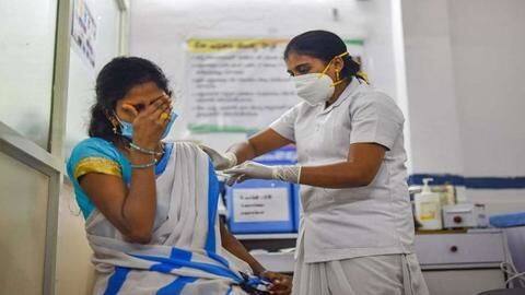 भारत में अब तक 3.81 लाख लोगों को लगी कोरोना वैक्सीन, 580 में दिखे साइड इफेक्ट भारत में अब तक 3.81 लाख लोगों को लगी कोरोना वैक्सीन, 580 में दिखे साइड इफेक्ट