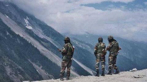 लद्दाख: भारतीय सीमा क्षेत्र में घूम रहा था चीनी सैनिक, सेना ने पकड़ा लद्दाख: भारतीय सीमा क्षेत्र में घूम रहा था चीनी सैनिक, सेना ने पकड़ा