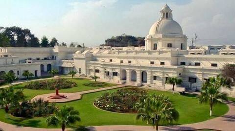 IIT रुड़की के तीन छात्रों को अमेरिका की कंपनी से मिला 1.54 करोड़ रुपये का ऑफर IIT रुड़की के तीन छात्रों को अमेरिका की कंपनी से मिला 1.54 करोड़ रुपये का ऑफर