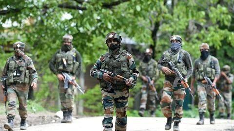 आतंकी हमले का खतरा, एयर स्ट्राइक से भी बड़ी कार्रवाई करने से पीछे नहीं हटेगी सेना आतंकी हमले का खतरा, एयर स्ट्राइक से भी बड़ी कार्रवाई करने से पीछे नहीं हटेगी सेना