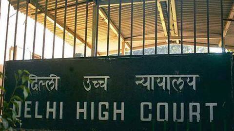 व्यस्क लड़कियां कहीं भी और किसी के साथ भी रहने को स्वतंत्र हैं- दिल्ली हाई कोर्ट व्यस्क लड़कियां कहीं भी और किसी के साथ भी रहने को स्वतंत्र हैं- दिल्ली हाई कोर्ट