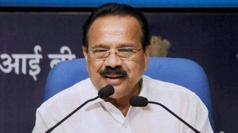 बेंगलुरू: क्वारंटाइन नियम तोड़ने के आरोप पर सफाई में बोले सदानंद गौड़ा- मंत्रियों को छूट है बेंगलुरू: क्वारंटाइन नियम तोड़ने के आरोप पर सफाई में बोले सदानंद गौड़ा- मंत्रियों को छूट है