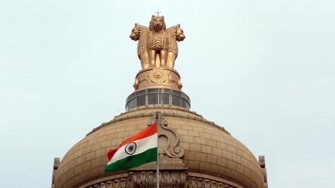 भ्रष्ट अधिकारियों के खिलाफ सरकार की कार्रवाई जारी, जबरन रिटायर किए 15 और अधिकारी भ्रष्ट अधिकारियों के खिलाफ सरकार की कार्रवाई जारी, जबरन रिटायर किए 15 और अधिकारी