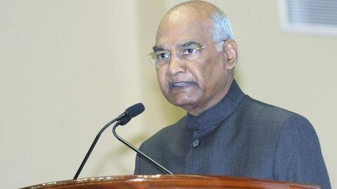 राम मंदिर निर्माण के लिए राष्ट्रपति कोविंद ने दिया पांच लाख रुपये का चंदा राम मंदिर निर्माण के लिए राष्ट्रपति कोविंद ने दिया पांच लाख रुपये का चंदा