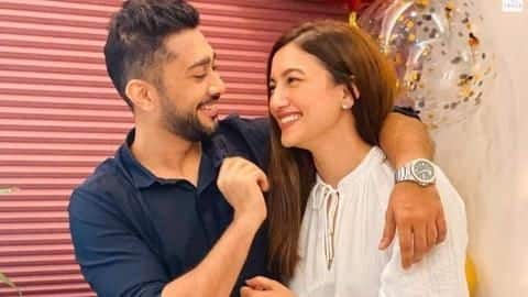 गौहर खान ने जैद दरबार से की सगाई, खुद किया ऐलान गौहर खान ने जैद दरबार से की सगाई, खुद किया ऐलान