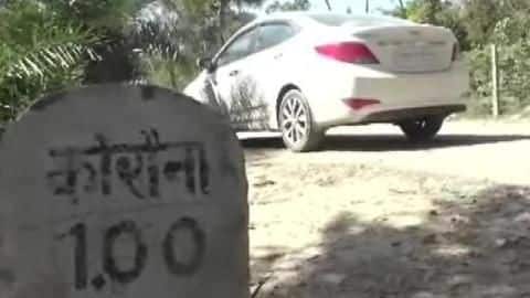 कोरोना वायरस: परेशानी में 'कोरौना' गांव निवासी, नाम सुनते ही दूर भागने लगते हैं लोग कोरोना वायरस: परेशानी में 'कोरौना' गांव निवासी, नाम सुनते ही दूर भागने लगते हैं लोग