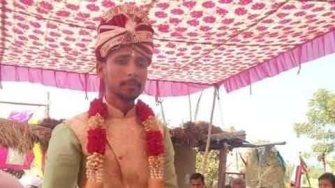 राजस्थान: 80 पुलिसकर्मियों की सुरक्षा में निकालनी पड़ी दलित दूल्हे की बारात राजस्थान: 80 पुलिसकर्मियों की सुरक्षा में निकालनी पड़ी दलित दूल्हे की बारात