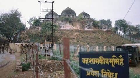 अयोध्या मामला: मोदी सरकार पहुंची सुप्रीम कोर्ट, कहा- गैर-विवादित जमीन राम जन्मभूमि न्यास को मिले वापस अयोध्या मामला: मोदी सरकार पहुंची सुप्रीम कोर्ट, कहा- गैर-विवादित जमीन राम जन्मभूमि न्यास को मिले वापस