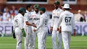 PCB ने इंग्लैंड दौरे के बीच उठाया बड़ा कदम, पाकिस्तानी खिलाड़ियों के मोबाइल फोन किए जब्त