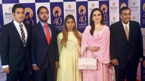 काला धन कानून के तहत आयकर विभाग ने अंबानी परिवार को भेजा नोटिस- रिपोर्ट काला धन कानून के तहत आयकर विभाग ने अंबानी परिवार को भेजा नोटिस- रिपोर्ट