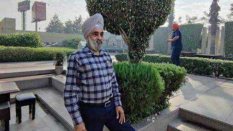दिल्ली: पार्क में ग्रिल से लटकता मिला भाजपा नेता बावा का शव, आत्महत्या की आशंका दिल्ली: पार्क में ग्रिल से लटकता मिला भाजपा नेता बावा का शव, आत्महत्या की आशंका