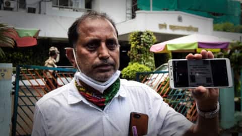 ठाणे नगर निगम का कारनामा, जिंदा अध्यापक को मृत्यु प्रमाण पत्र लेने के लिए बुलाया ठाणे नगर निगम का कारनामा, जिंदा अध्यापक को मृत्यु प्रमाण पत्र लेने के लिए बुलाया
