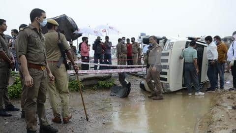 उत्तर प्रदेश: लगभग 8,500 एनकाउंटरों में 3,300 बदमाशों पर चली गोली, 146 की मौत उत्तर प्रदेश: लगभग 8,500 एनकाउंटरों में 3,300 बदमाशों पर चली गोली, 146 की मौत