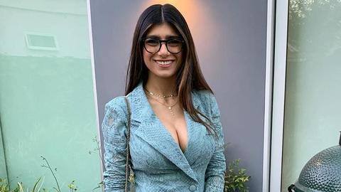 क्या आप जानते हैं? मिया खलीफा ने कराई है नाक और ब्रेस्ट की सर्जरी क्या आप जानते हैं? मिया खलीफा ने कराई है नाक और ब्रेस्ट की सर्जरी