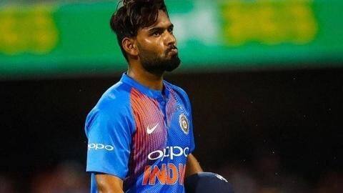 ऋषभ पंत के खराब प्रदर्शन के बावजूद बचाव में उतरे ये दिग्गज खिलाड़ी, कही बड़ी बात ऋषभ पंत के खराब प्रदर्शन के बावजूद बचाव में उतरे ये दिग्गज खिलाड़ी, कही बड़ी बात