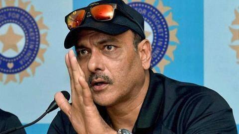 रवि शास्त्री बोले- 'भाड़ में जाए पिच, हमें 20 विकेट लेने से मतलब', देखें वीडियो रवि शास्त्री बोले- 'भाड़ में जाए पिच, हमें 20 विकेट लेने से मतलब', देखें वीडियो