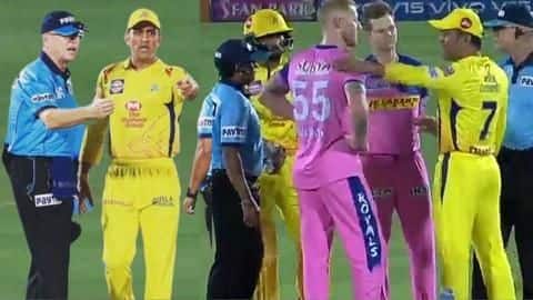 IPL 2019: जब अंपायर पर भड़के धोनी, लगा जुर्माना, जानें क्या रही क्रिकेट जगत की प्रतिक्रिया IPL 2019: जब अंपायर पर भड़के धोनी, लगा जुर्माना, जानें क्या रही क्रिकेट जगत की प्रतिक्रिया