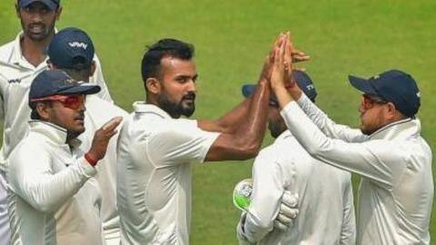 रणजी ट्रॉफी: 13 साल बाद फाइनल में पहुंचा बंगाल, सेमीफाइनल में कर्नाटक को हराया रणजी ट्रॉफी: 13 साल बाद फाइनल में पहुंचा बंगाल, सेमीफाइनल में कर्नाटक को हराया