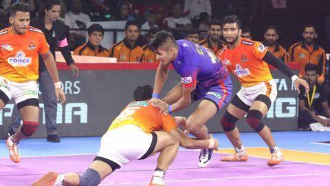 प्रो कबड्डी लीग 2019: नवीन का एक और सुपर टेन, दिल्ली ने पुनेरी पलटन को हराया प्रो कबड्डी लीग 2019: नवीन का एक और सुपर टेन, दिल्ली ने पुनेरी पलटन को हराया