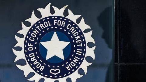 IPL 2020: UAE में BCCI के सीनियर मेडिकल ऑफिसर हुए कोरोना संक्रमित- रिपोर्ट IPL 2020: UAE में BCCI के सीनियर मेडिकल ऑफिसर हुए कोरोना संक्रमित- रिपोर्ट