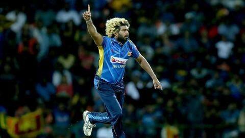 लसिथ मलिंगा ने फिर रचा इतिहास, चार गेंदों पर हासिल किए लगातार चार विकेट लसिथ मलिंगा ने फिर रचा इतिहास, चार गेंदों पर हासिल किए लगातार चार विकेट