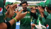 पाकिस्तानी ऑलराउंडर शोएब मलिक ने अपने डेब्यू के 20 साल बाद वनडे क्रिकेट से लिया संन्यास