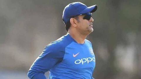 धोनी के संन्यास लेने के बारे में उनके बचपन के कोच ने कही ये बात धोनी के संन्यास लेने के बारे में उनके बचपन के कोच ने कही ये बात